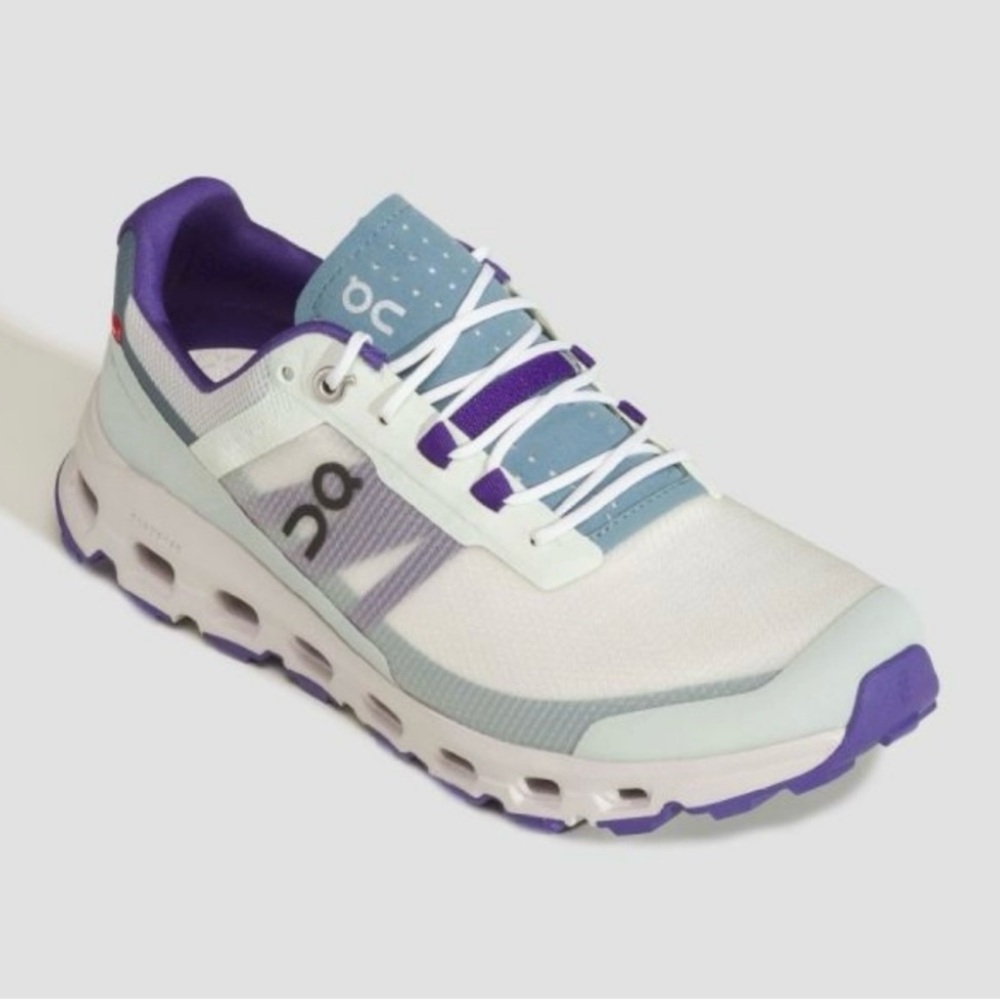 On Cloud Cloudvista Running Shoes size 6